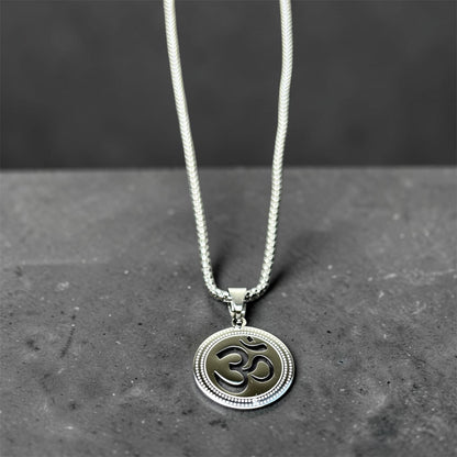 Om Pendant with chain (Silver)