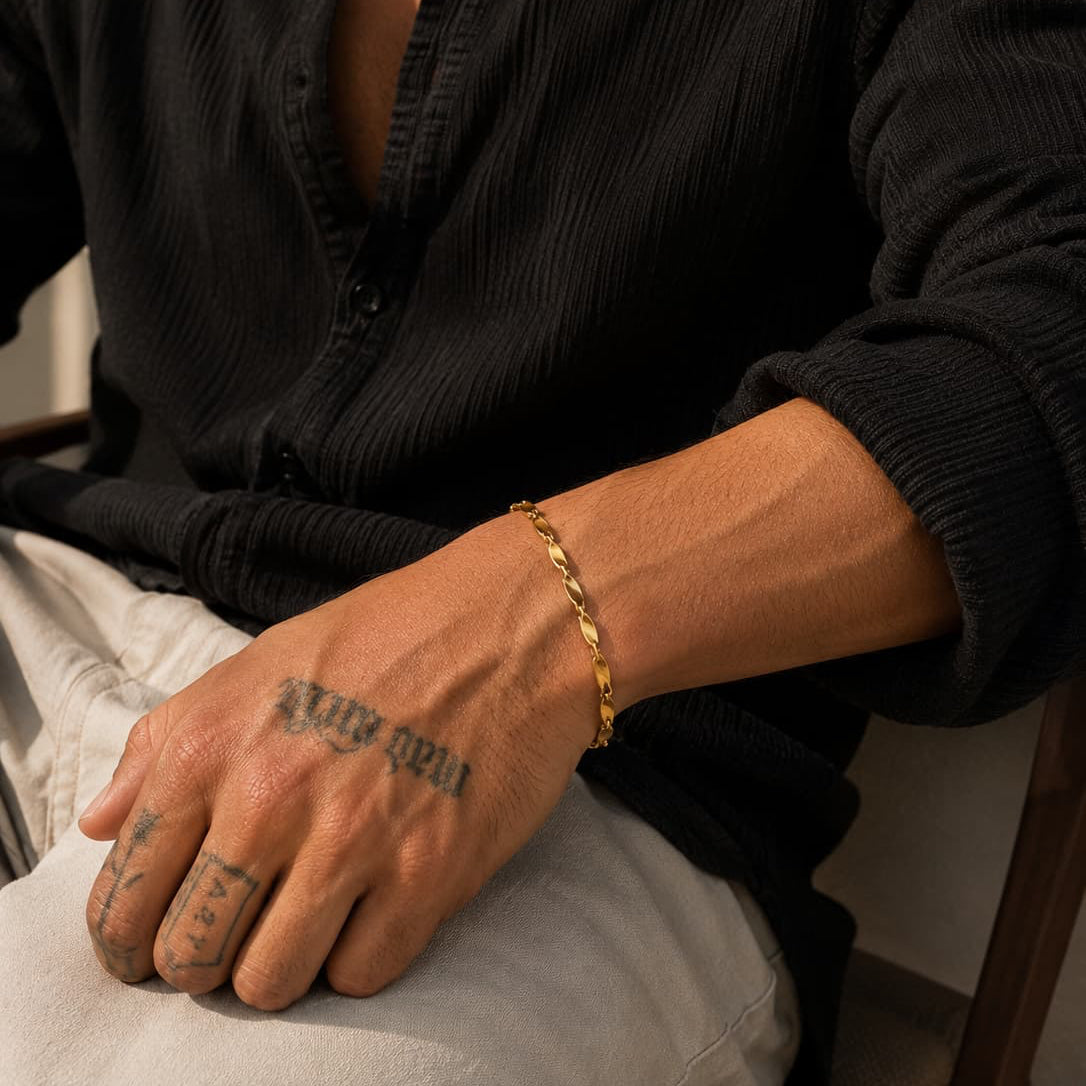 Twist Gold Bracelet