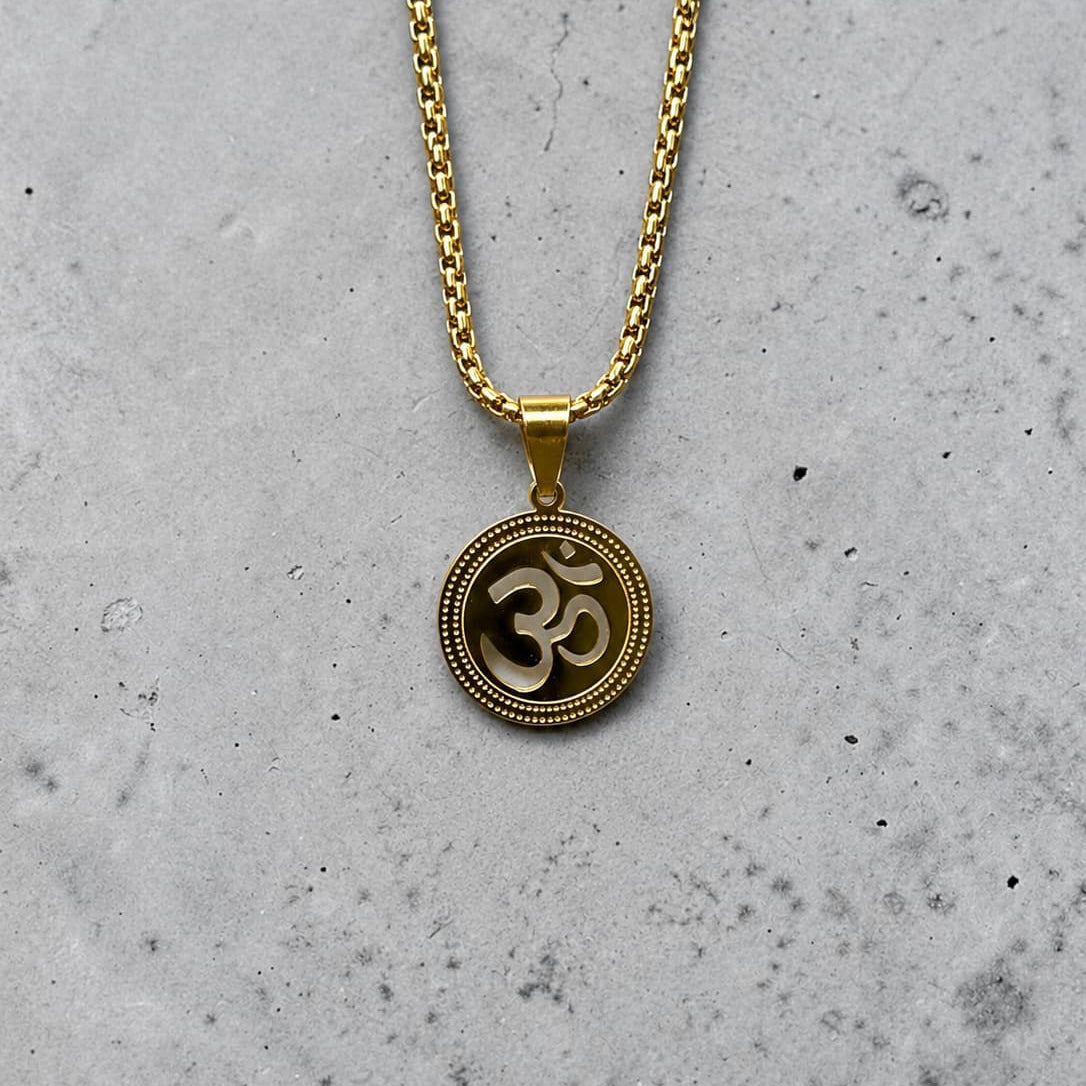 Om Pendant with chain (Gold)