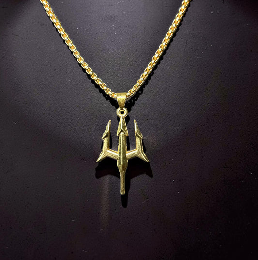 Trident Pendant With Chain (Gold)